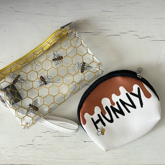 Disney Hunny Pot Coin Pouch & Bee Clear Zip Pouch Set Winnie the Pooh Themed ⭐️ - Picture 1 of 2